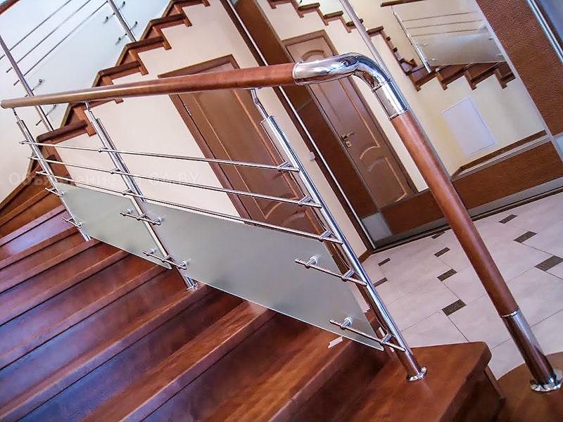Продам Перила для лестниц из нержавейки с деревянным поручнем - GA.BY