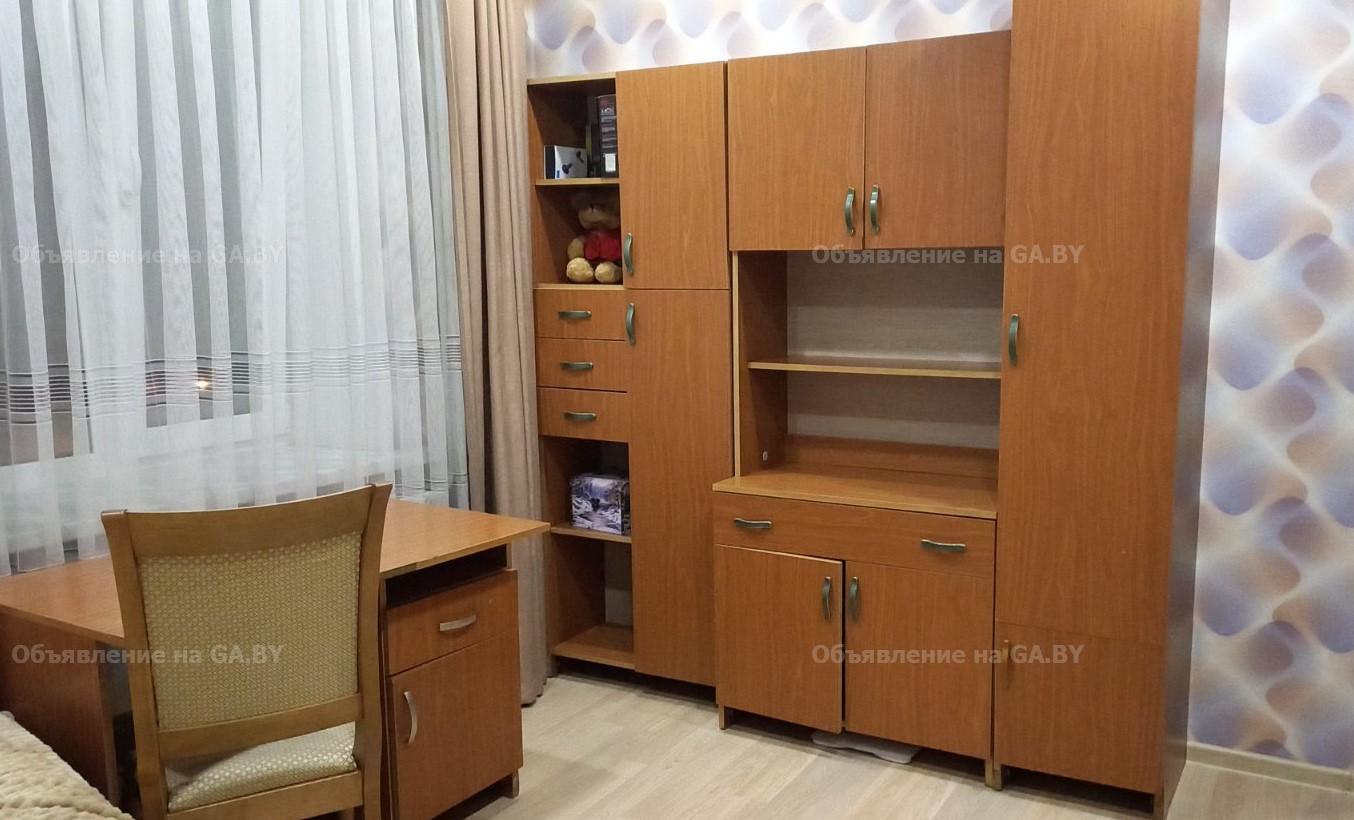 Продам Шкаф 2-х створчатый, стол и 3 секции корпусной мебели - GA.BY