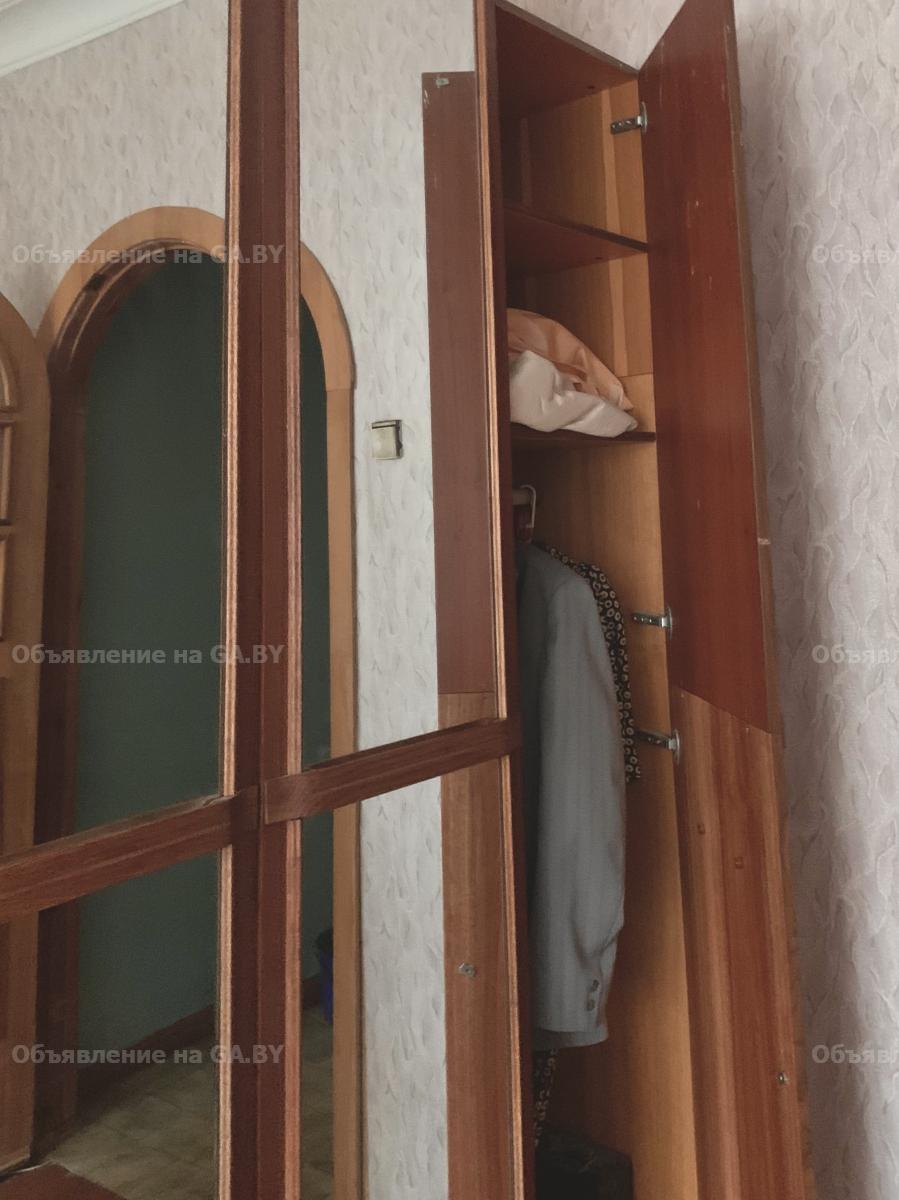 Продам Пятистворчатый зеркальный шкаф из спальни Медуница  - GA.BY